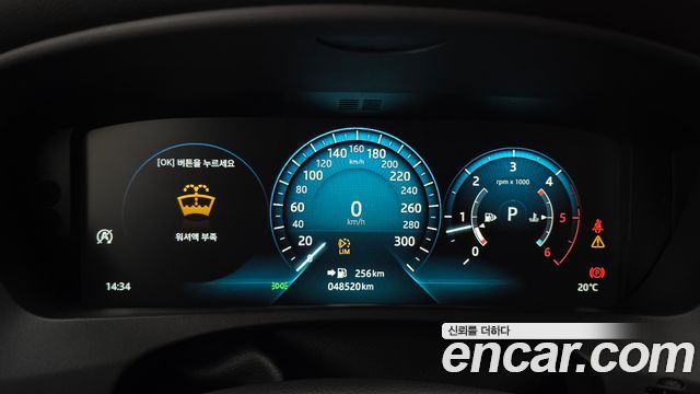 Jaguar XE 2019 — photo 8