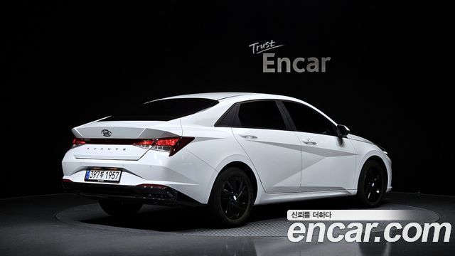 Hyundai AVANTE 2023 — photo 2