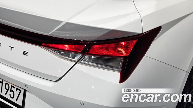 Hyundai AVANTE 2023 — photo 9