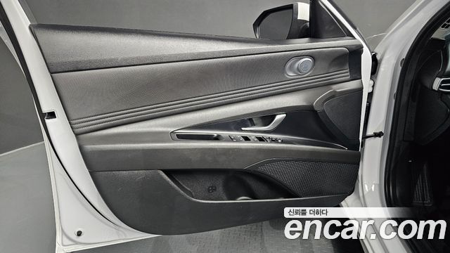 Hyundai AVANTE 2023 — photo 14
