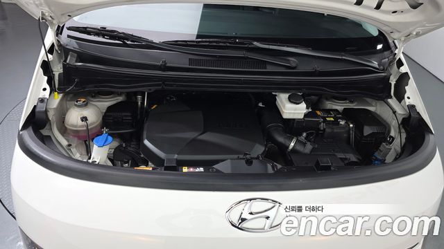 Hyundai Staria 2023 — photo 6