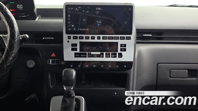 Hyundai Staria 2023 — photo 19