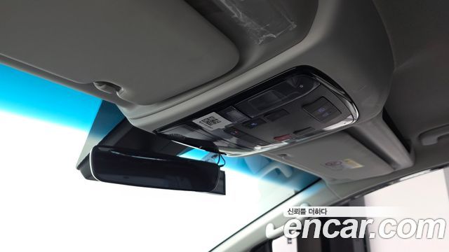 Hyundai Staria 2023 — photo 22