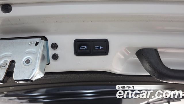 Hyundai Staria 2023 — photo 25