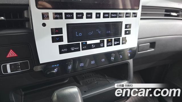 Hyundai Staria 2023 — photo 30