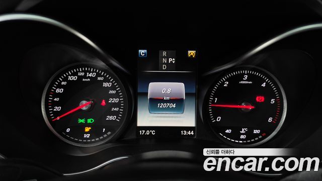 Mercedes-Benz C-Class 2016 — photo 11