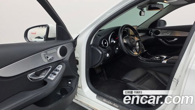 Mercedes-Benz C-Class 2016 — photo 13