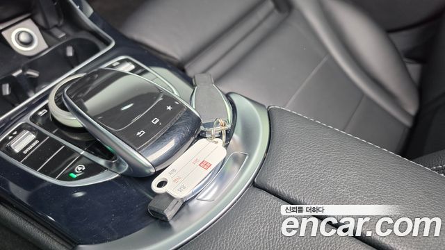 Mercedes-Benz C-Class 2016 — photo 21