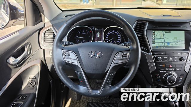 Hyundai Santafe 2016 — photo 13