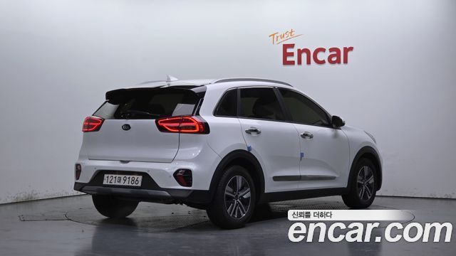 Kia Niro 2021 — photo 2