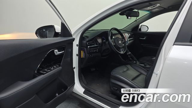 Kia Niro 2021 — photo 13