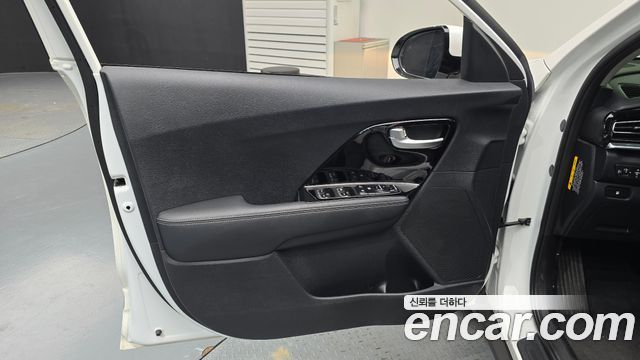 Kia Niro 2021 — photo 14