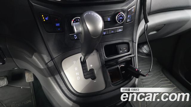 Hyundai Starex 2019 — photo 9