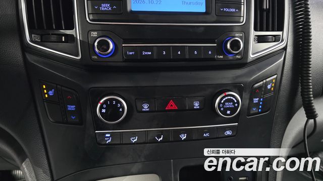 Hyundai Starex 2019 — photo 16