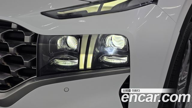 Hyundai Santafe 2022 — photo 8