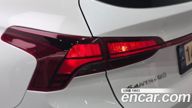 Hyundai Santafe 2022 — photo 9