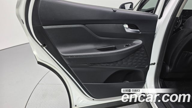 Hyundai Santafe 2022 — photo 15