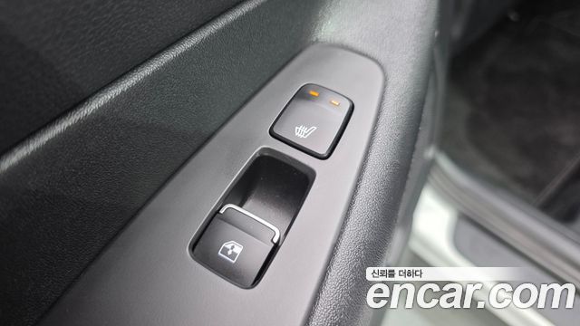 Hyundai Santafe 2022 — photo 29