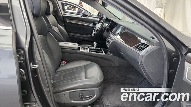 Genesis G80 2017 — photo 11