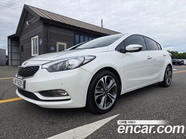 Kia K3 2015 — photo 1