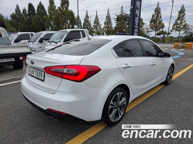 Kia K3 2015 — photo 4