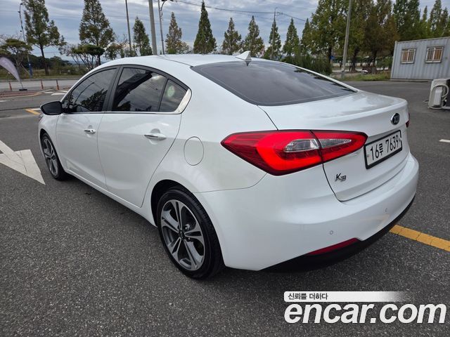 Kia K3 2015 — photo 6
