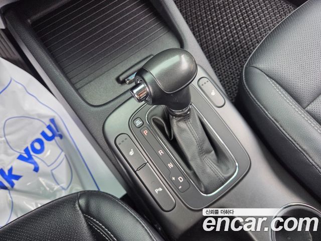 Kia K3 2015 — photo 13