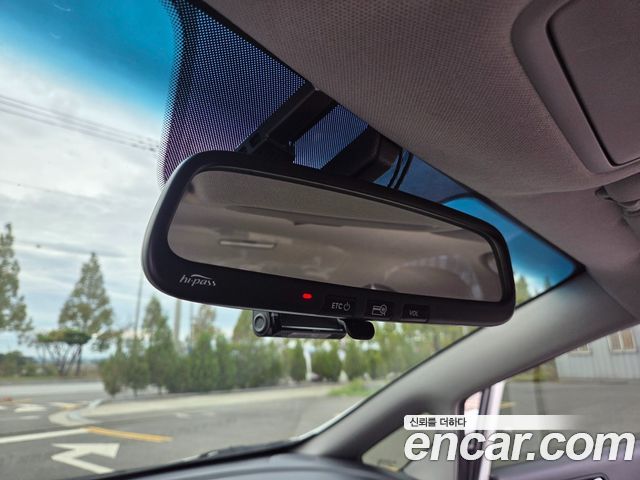 Kia K3 2015 — photo 16