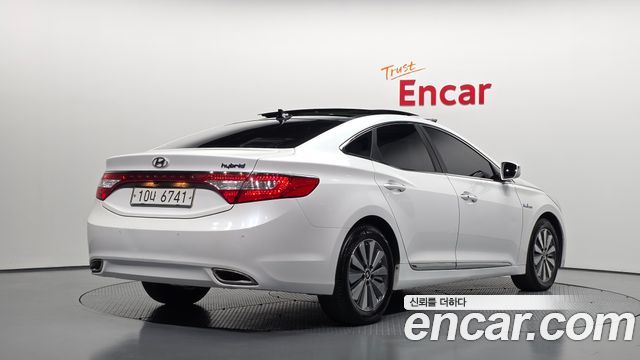 Hyundai Grandeur 2015 — photo 2
