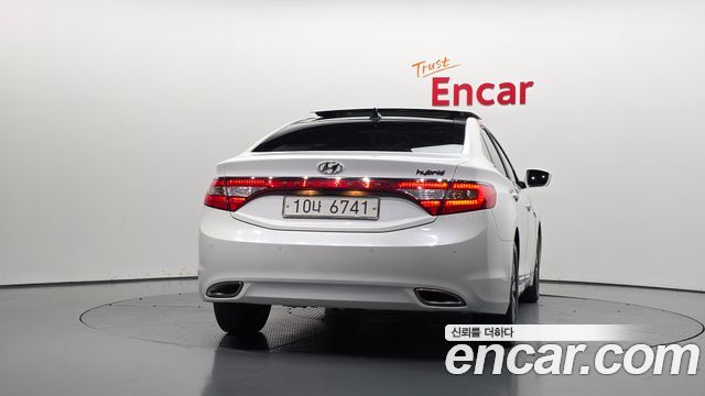 Hyundai Grandeur 2015 — photo 4