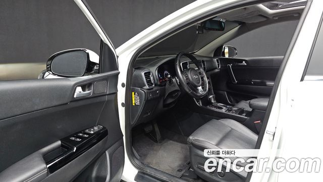 Kia Sportage 2016 — photo 13