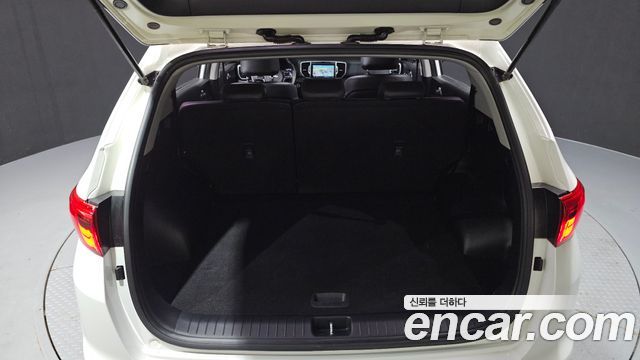 Kia Sportage 2016 — photo 26