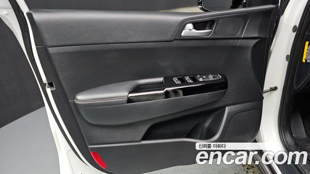 Kia Sportage 2016 — photo 14