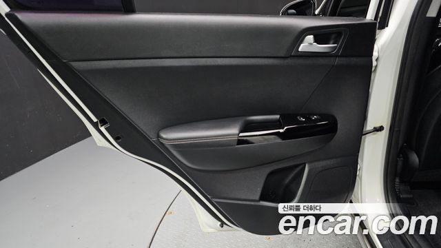 Kia Sportage 2016 — photo 15