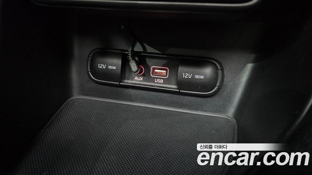 Kia Sportage 2016 — photo 27