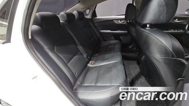 Kia K3 2019 — photo 11