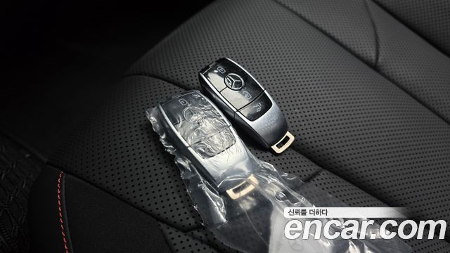 Mercedes-Benz CLS-Class 2020 — photo 22
