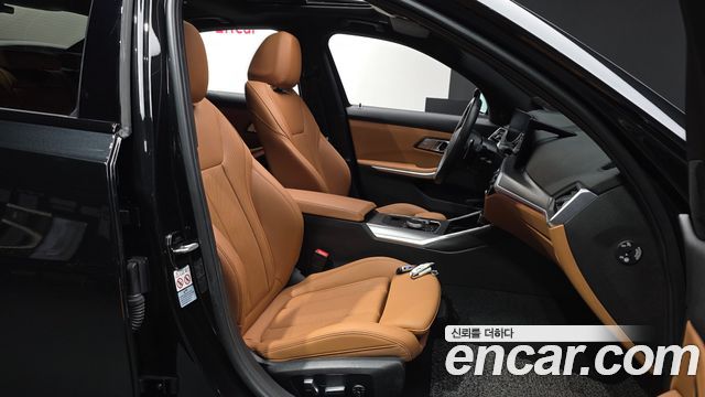 BMW 3-Series 2024 — photo 17