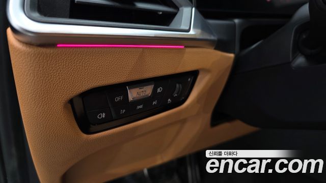 BMW 3-Series 2024 — photo 32