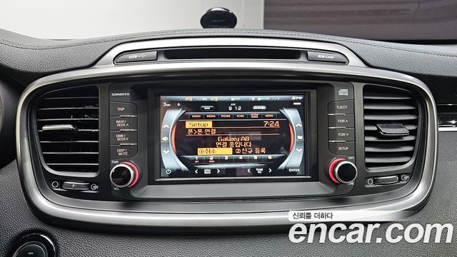 Kia Sorento 2016 — photo 22
