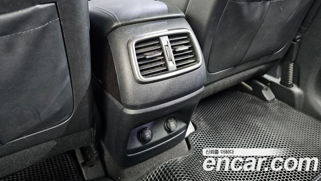 Kia Sorento 2016 — photo 30