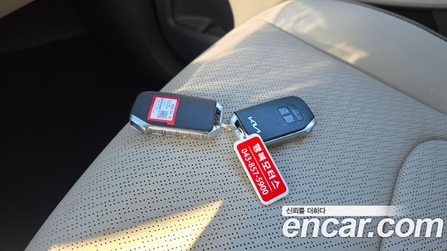 Kia Canival 2022 — photo 15