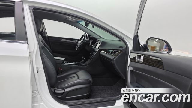 Hyundai Sonata 2017 — photo 19