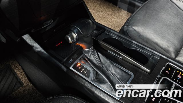 Kia K7 2012 — photo 9