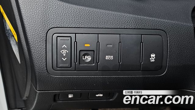 Kia K7 2012 — photo 13