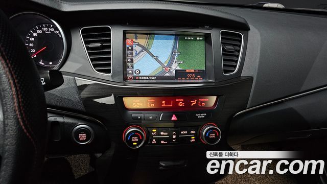 Kia K7 2012 — photo 15