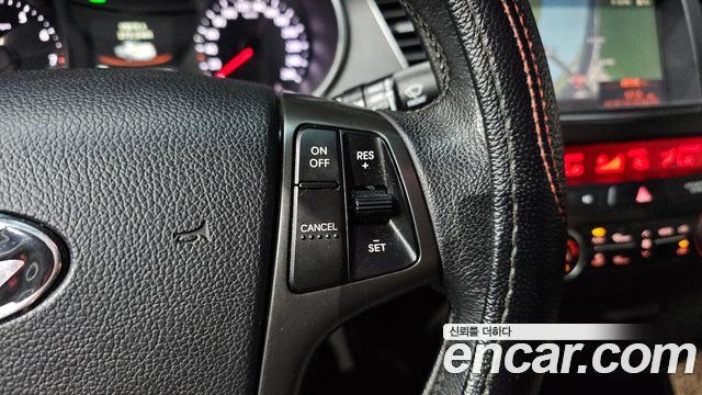 Kia K7 2012 — photo 19