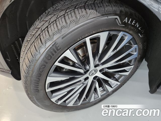 Lexus RX 2025 — photo 16