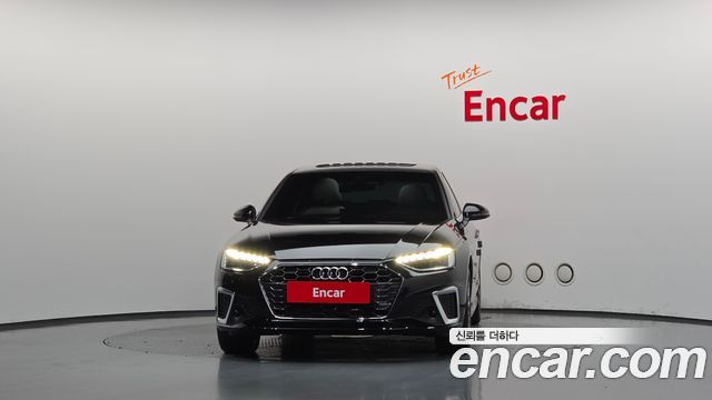 Audi A4 2023 — photo 3