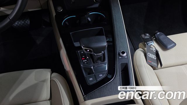 Audi A4 2023 — photo 9